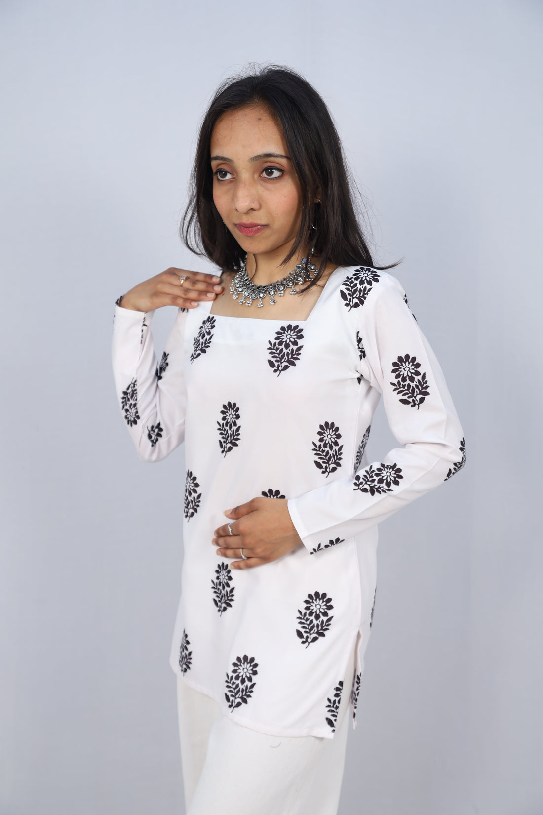 AASHVI Multicolor Cotton Short Printed Kurti For Women & Girls